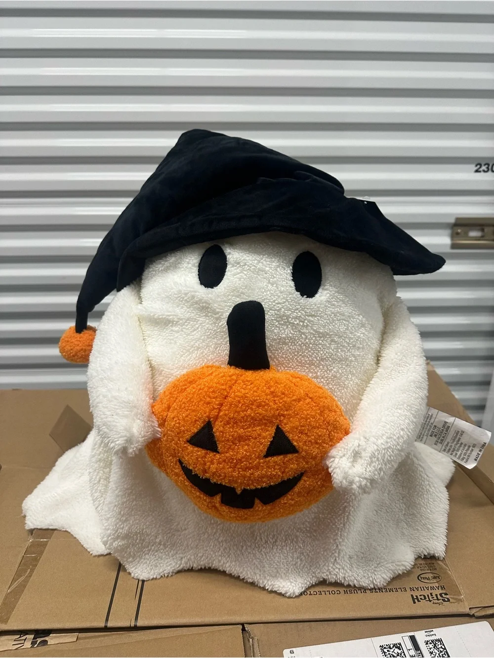 NEW Large Plush Ghost Holding Pumpkin Witch Hat Halloween Decor Pillow